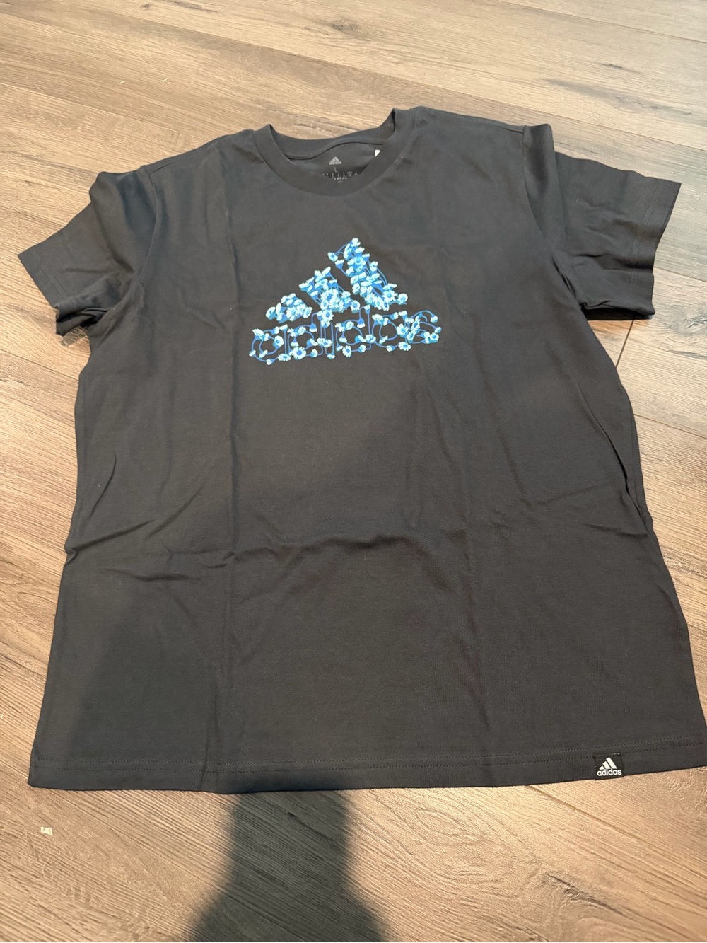 Womens Adidas Shirt Size L